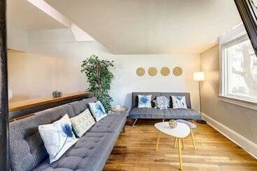 کلبه Cozy Boho Chic Loft ~ 2 Mi To Downtown Cincinnati