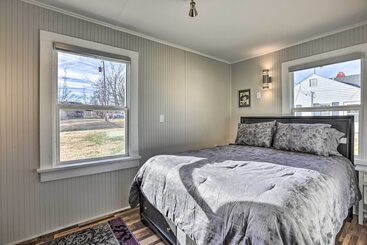 Homey Cottage With Sunroom & Smart Tv!