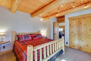 بيت ريفى Idyllic Granby Cabin W/ Grill Near Town!