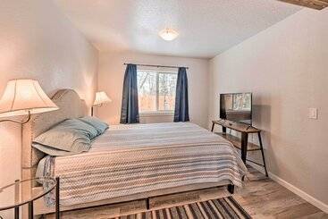 Сельский дом Kenai Home W/ Fireplace < 10 Mi To Big Eddy!