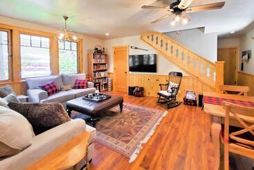 별장 Kings Beach Lodge W/ Hot Tub & Lake Tahoe Views!