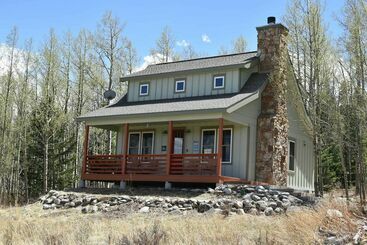 별장 Moose Crossing Cabin On 2 Private Acres W/ Trails!