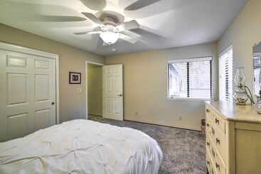 קוטג'' Near Fishing & Hiking: Pioneer Cabin W/ Decks