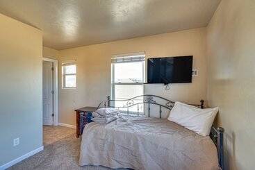 별장 Stocked Grand Junction Home At Canyon View Park!