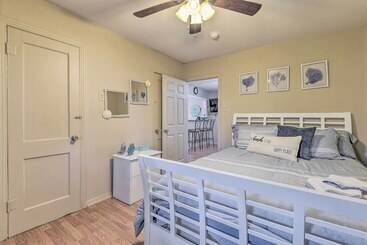 Fire Pit & Grill: Fishing Cottage In Aransas Pass!