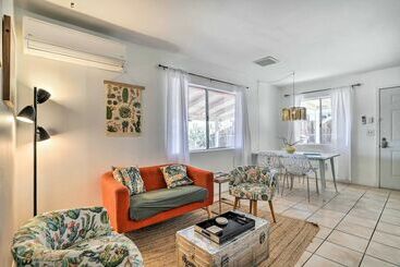 茅舍 Cali Desert Oasis W/ Hot Tub + Mtn Views!