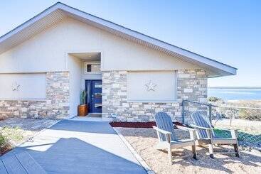 קוטג'' Canyon Lake Retreat W/ Hot Tub, Decks & Lake Views