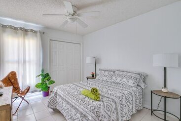 קוטג'' Contemporary Lutz Home: Private Pool, Pet Friendly