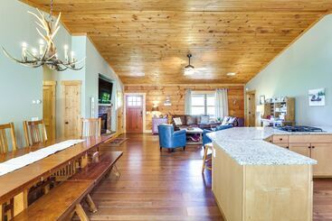 بيت ريفى Family Cabin W/ Private Hot Tub & Views In Boone!
