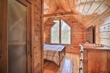 بيت ريفى Private Hot Tub: Hatcher Mountain Getaway