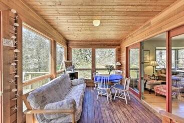 קוטג'' Peaceful Chilmark Farmhouse By Menemsha Beach