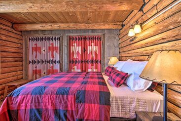 Сельский дом Remote Wolf Creek Cabin   Wide Open Spaces!