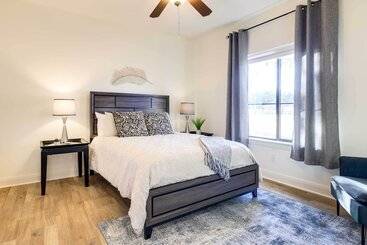 별장 Stylish Home W/ Hot Tub ~ 4 Mi To Canyon Lake