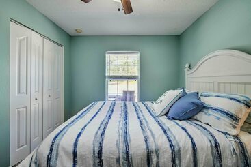 بيت ريفى Sunny Homosassa Home W/ Private Heated Pool!