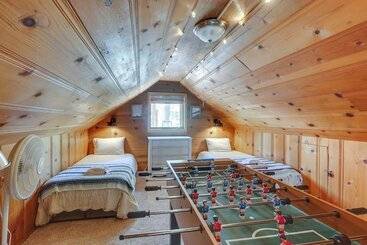 별장 Foosball Table, Wfh Friendly: Tahoe Home