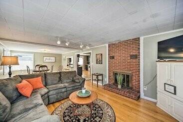 コテージ Andover House W/ Private Yard & Atv Trail Access!