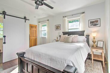 茅舍 Beautifully Restored Farmhouse In Marshall!