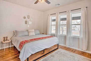 بيت ريفى Charming Downtown Home W/ Updated Interior!