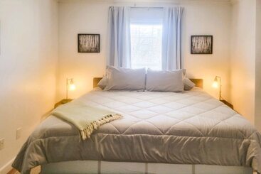 קוטג'' Cozy Bryson City Home W/ Fire Pit & Mtn Views!