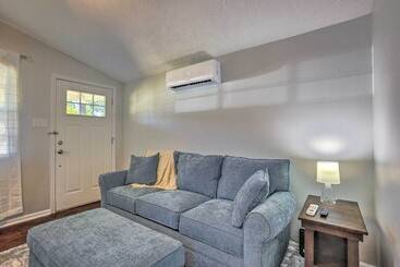 Сельский дом Cozy Montgomery Home: Walk To Lake Conroe!