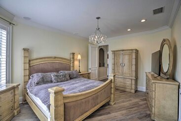 بيت ريفى Luxe Cape Coral Escape W/ Boat Dock + Cabana!