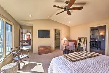 بيت ريفى Luxe Rumbling Bald Home W/ Deck & Mountain View