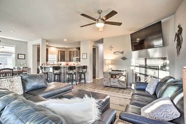 بيت ريفى Magnificent Gypsum Retreat On The Colorado River!