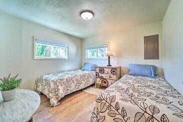 بيت ريفى Modern Cortez Mountain Retreat W/ Yard & View