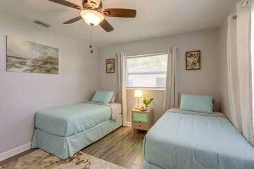 بيت ريفى Pet Friendly Largo Escape W/ Fire Pit!