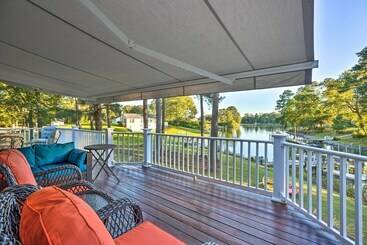별장 Waterfront Home In Quiet Cove: Kayaks On Site