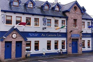 הוסטל An Cruiscin Lan