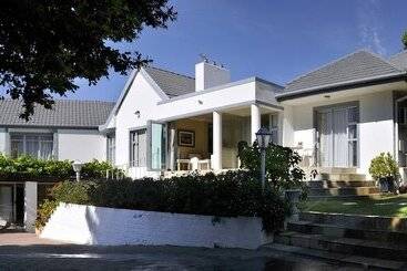 مبيت وإفطار Alba House Guest House