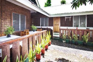 تختخواب و صبحانه Homestay De Bai