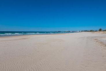 Bilinga Beach Motel