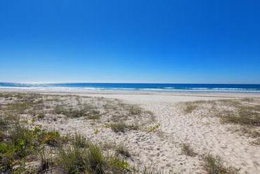 Bilinga Beach Motel