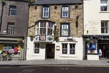 簡易ホテル Black Swan