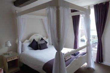 簡易ホテル The Friars