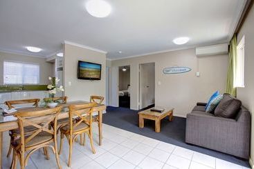 בית מלון כפרי Beachpark Apartments Coffs Harbour