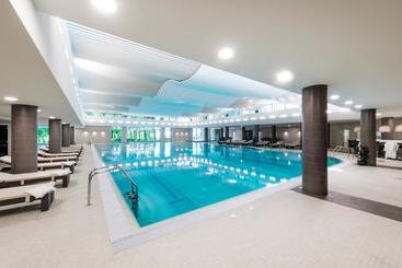 هتل Parklane Resort And Spa