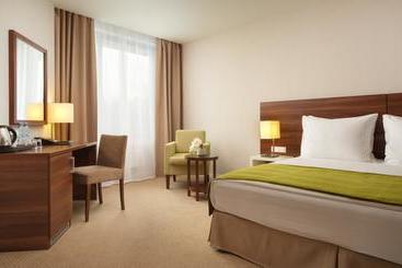هتل Parklane Resort And Spa