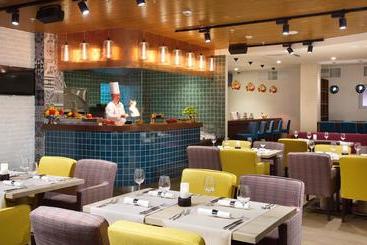 هتل Parklane Resort And Spa