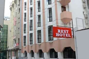 فندق Rest