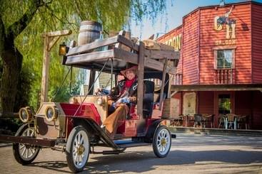 ホテル Vakantiepark Slagharen