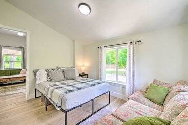 茅舍 Bright Home W/ Fire Pit, Near Back 40 Trail!