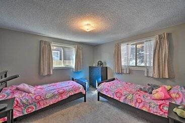 Сельский дом Buena Vista Home W/ Private Yard, Near Hiking