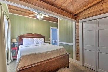 Cozy Lake Champlain Cottage W/ Private Beach!