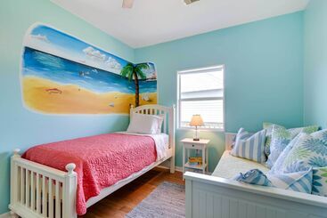 茅舍 Walk To Sand: Home W/ Deck In Crystal Beach!