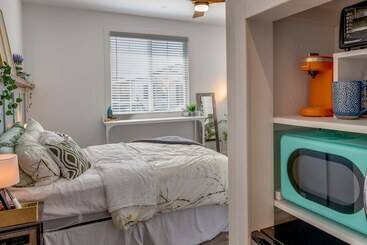 קוטג'' Elk Grove Studio W/ Private Patio: Walk To Casino!