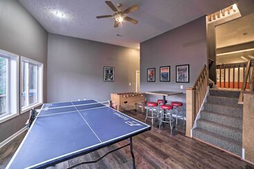 Сельский дом Family Friendly Massanutten Home W/ Slope Views!