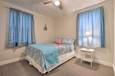 بيت ريفى Gulfport Home W/ Deck & Grill, Walk To Beach!